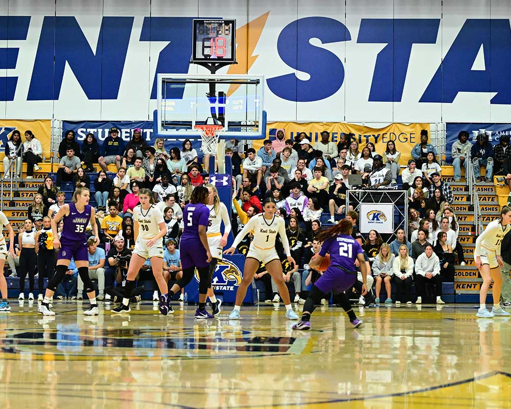 basketball at the MAC